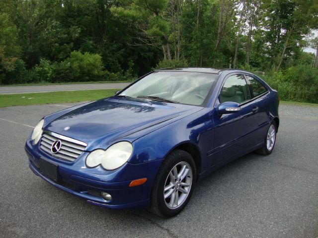 2002 Mercedes-Benz C-Class Level 2, 1-owner
