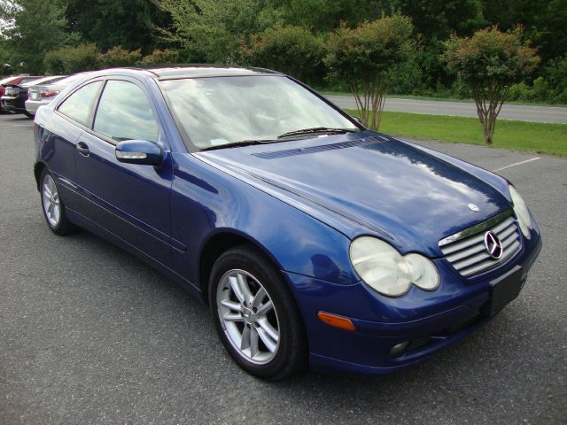 2002 Mercedes-Benz C-Class Level 2, 1-owner
