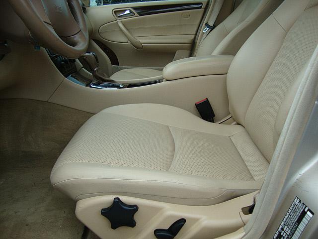 2002 Mercedes-Benz C-Class 3.2 TL - Extra Sharp