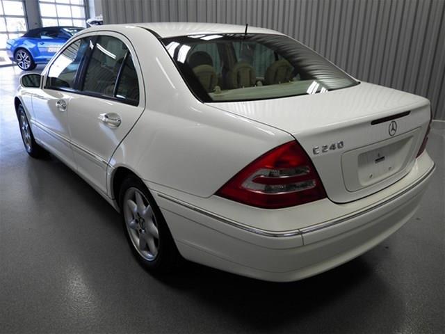 2002 Mercedes-Benz C-Class SE Sedan