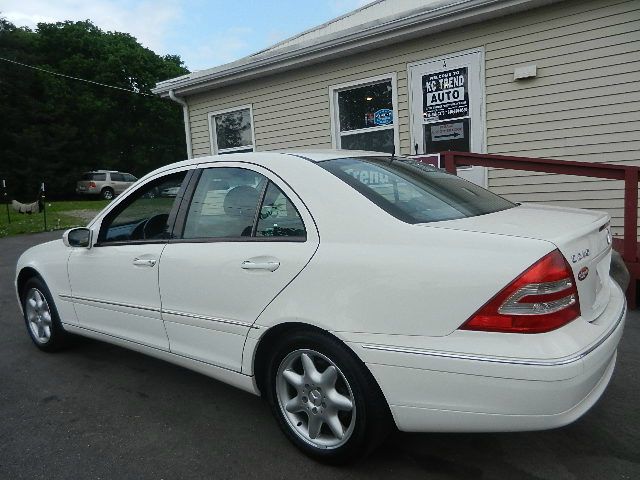 2002 Mercedes-Benz C-Class E-350 Super Duty 158 WB DRW