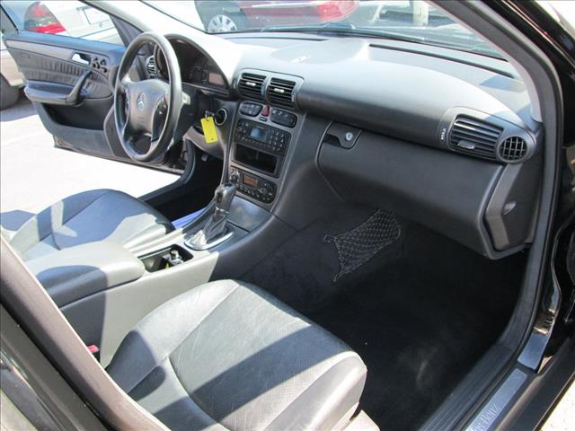 2002 Mercedes-Benz C-Class Unknown