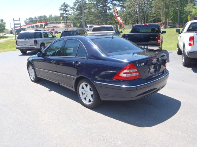 2002 Mercedes-Benz C-Class E-350 Super Duty 158 WB DRW