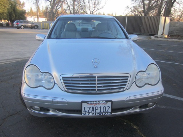2002 Mercedes-Benz C-Class E-350 Super Duty 158 WB DRW