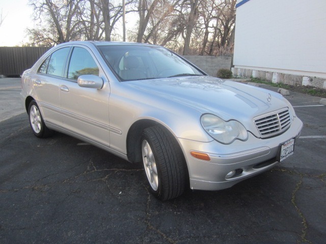 2002 Mercedes-Benz C-Class E-350 Super Duty 158 WB DRW