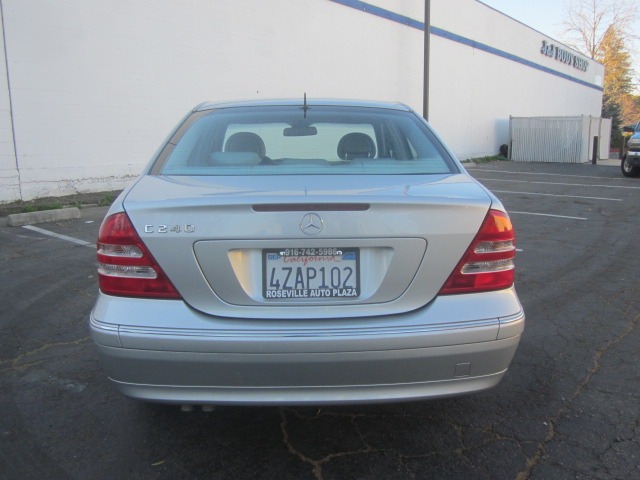 2002 Mercedes-Benz C-Class E-350 Super Duty 158 WB DRW