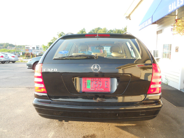 2002 Mercedes-Benz C-Class Series 4