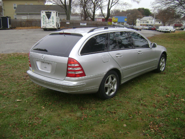 2002 Mercedes-Benz C-Class Series 4