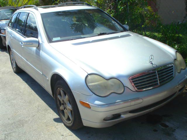 2002 Mercedes-Benz C-Class Series 4