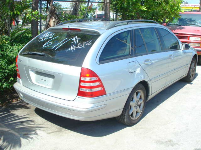 2002 Mercedes-Benz C-Class Series 4