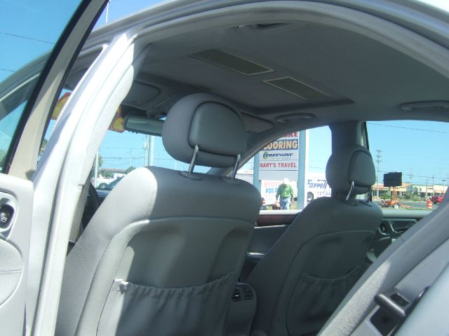 2002 Mercedes-Benz C-Class E-350 Super Duty 158 WB DRW