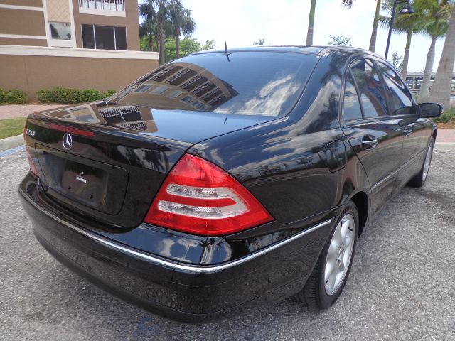 2002 Mercedes-Benz C-Class E-350 Super Duty 158 WB DRW