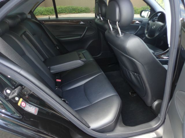 2002 Mercedes-Benz C-Class E-350 Super Duty 158 WB DRW