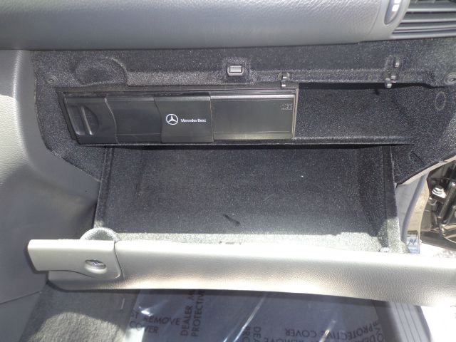2002 Mercedes-Benz C-Class E-350 Super Duty 158 WB DRW