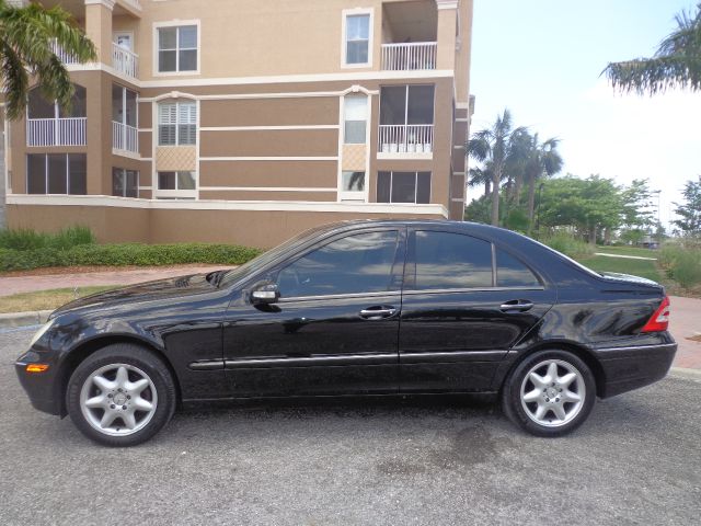 2002 Mercedes-Benz C-Class E-350 Super Duty 158 WB DRW