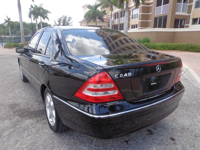 2002 Mercedes-Benz C-Class E-350 Super Duty 158 WB DRW