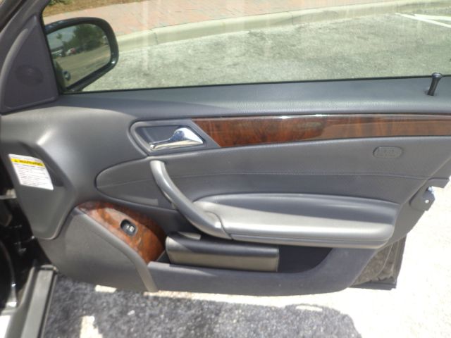 2002 Mercedes-Benz C-Class E-350 Super Duty 158 WB DRW