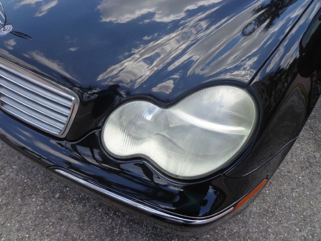 2002 Mercedes-Benz C-Class E-350 Super Duty 158 WB DRW