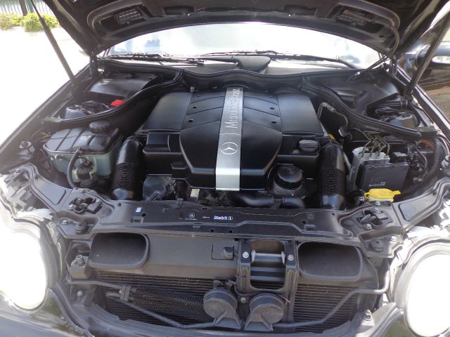 2002 Mercedes-Benz C-Class E-350 Super Duty 158 WB DRW