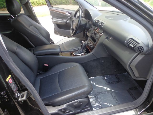 2002 Mercedes-Benz C-Class E-350 Super Duty 158 WB DRW