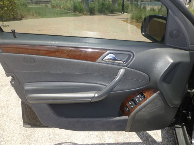 2002 Mercedes-Benz C-Class E-350 Super Duty 158 WB DRW