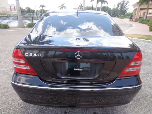 2002 Mercedes-Benz C-Class E-350 Super Duty 158 WB DRW