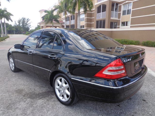 2002 Mercedes-Benz C-Class E-350 Super Duty 158 WB DRW