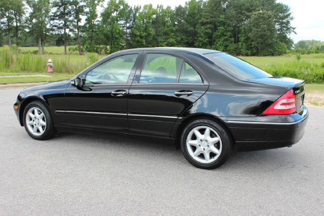 2003 Mercedes-Benz C-Class E-350 Super Duty 158 WB DRW