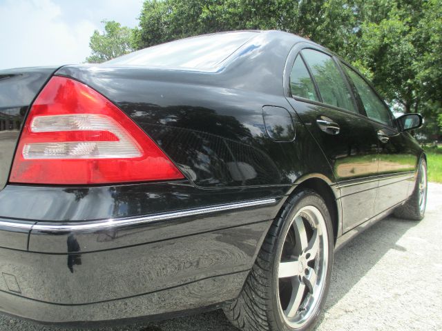 2003 Mercedes-Benz C-Class E-350 Super Duty 158 WB DRW