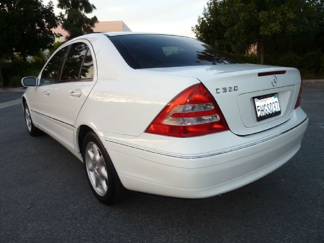 2003 Mercedes-Benz C-Class 328 IC