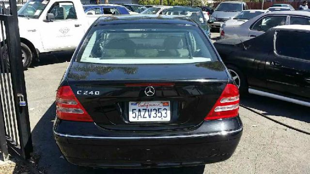 2003 Mercedes-Benz C-Class E-350 Super Duty 158 WB DRW