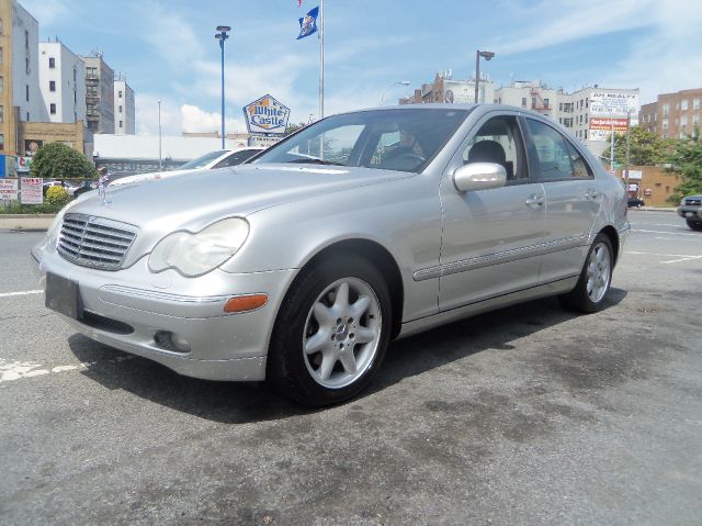 2003 Mercedes-Benz C-Class E-350 Super Duty 158 WB DRW