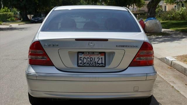 2003 Mercedes-Benz C-Class 4dr Sedan SE