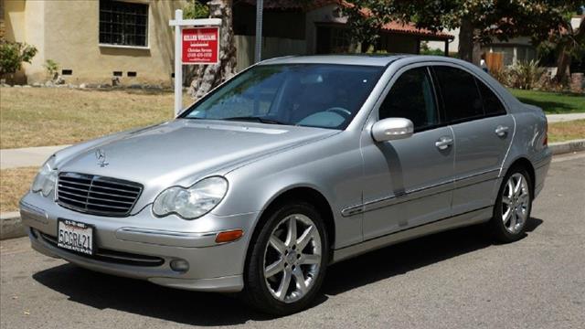 2003 Mercedes-Benz C-Class 4dr Sedan SE