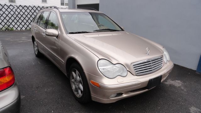 2003 Mercedes-Benz C-Class Series 4