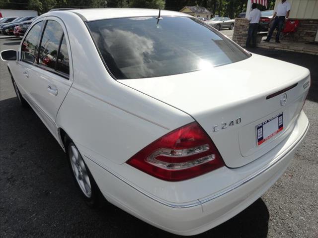 2003 Mercedes-Benz C-Class LTZ 4x4 Nav DVD