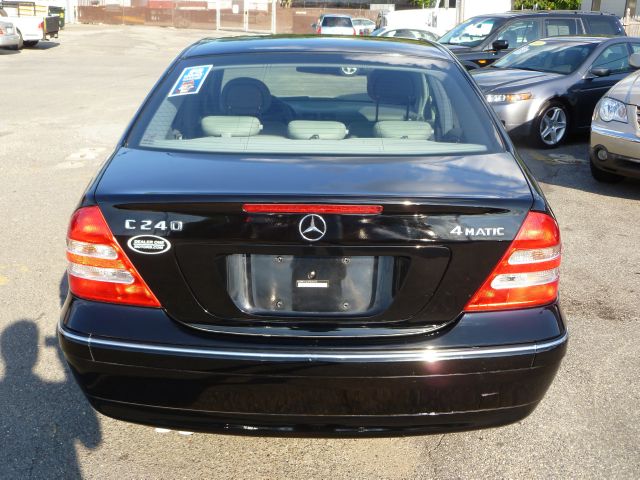 2004 Mercedes-Benz C-Class E-350 Super Duty 158 WB DRW