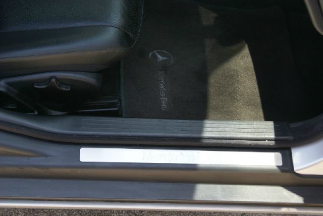 2004 Mercedes-Benz C-Class E-350 Super Duty 158 WB DRW