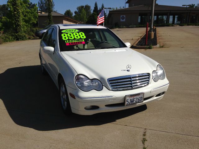 2004 Mercedes-Benz C-Class Crew Cab Amarillo 4X4