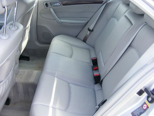 2004 Mercedes-Benz C-Class 328 IC