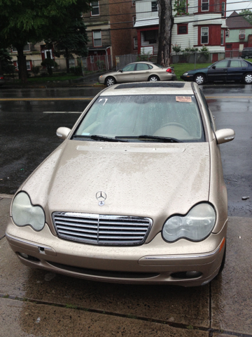 2004 Mercedes-Benz C-Class E-350 Super Duty 158 WB DRW