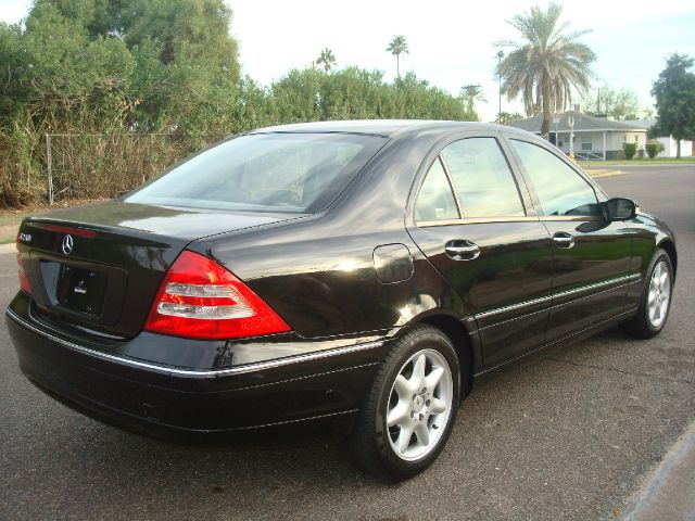 2004 Mercedes-Benz C-Class E-350 Super Duty 158 WB DRW