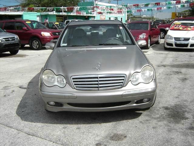 2004 Mercedes-Benz C-Class E-350 Super Duty 158 WB DRW