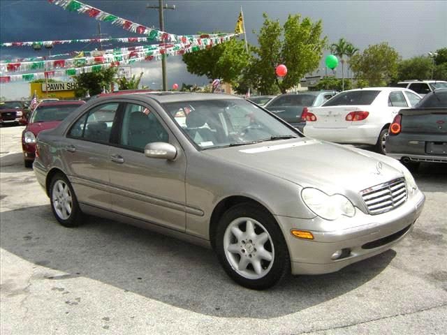 2004 Mercedes-Benz C-Class E-350 Super Duty 158 WB DRW