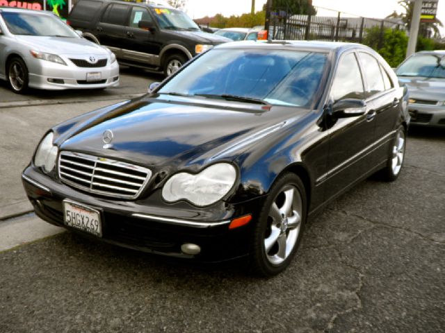 2004 Mercedes-Benz C-Class 2500/sle
