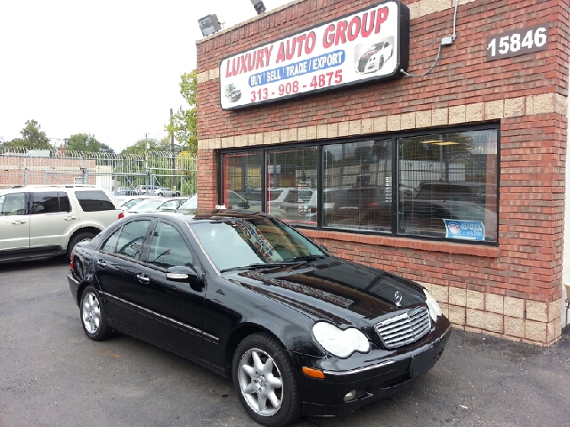 2004 Mercedes-Benz C-Class E-350 Super Duty 158 WB DRW