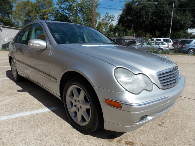 2004 Mercedes-Benz C-Class E-350 Super Duty 158 WB DRW