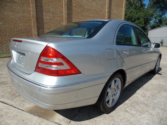 2004 Mercedes-Benz C-Class E-350 Super Duty 158 WB DRW