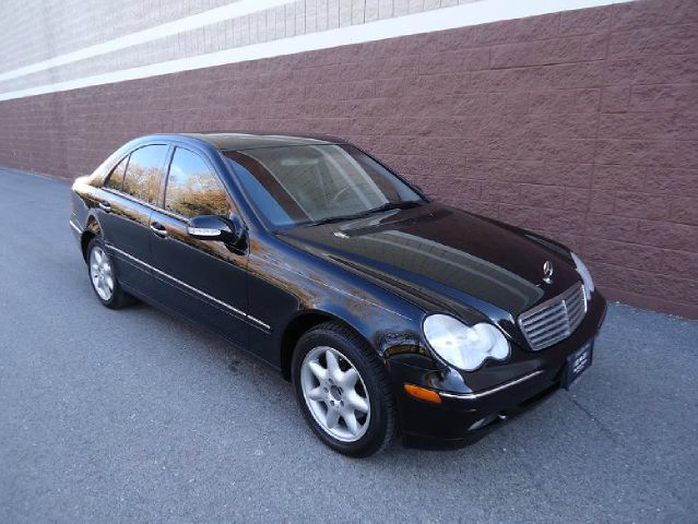 2004 Mercedes-Benz C-Class E-350 Super Duty 158 WB DRW