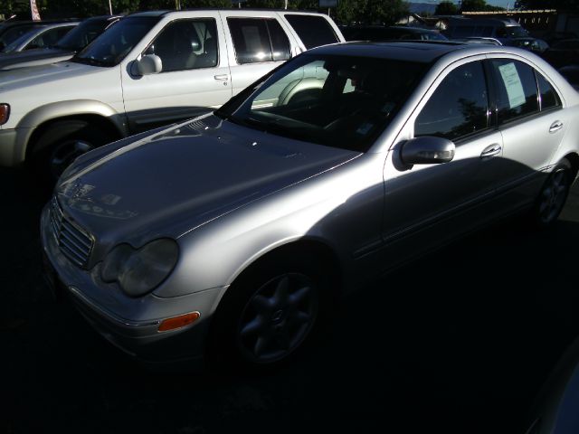 2004 Mercedes-Benz C-Class E-350 Super Duty 158 WB DRW